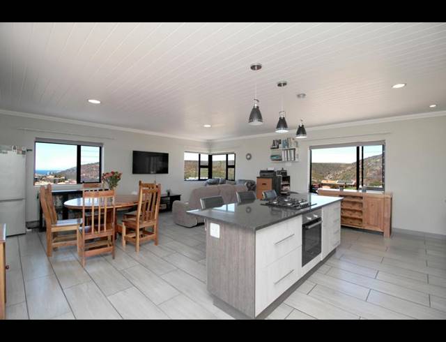 4 BEDROOM HOUSE FOR SALE IN ISLAND VIEW